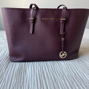 BURGUNDY Michael Kors tote bag fall color fits large laptop